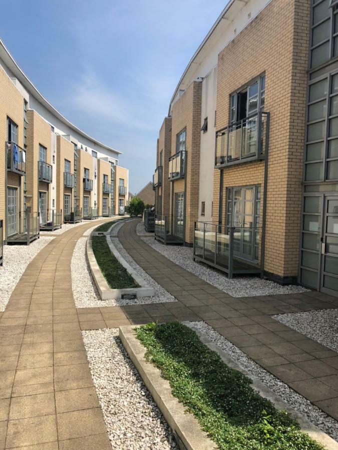 Charlesmere Gardems London Exterior photo
